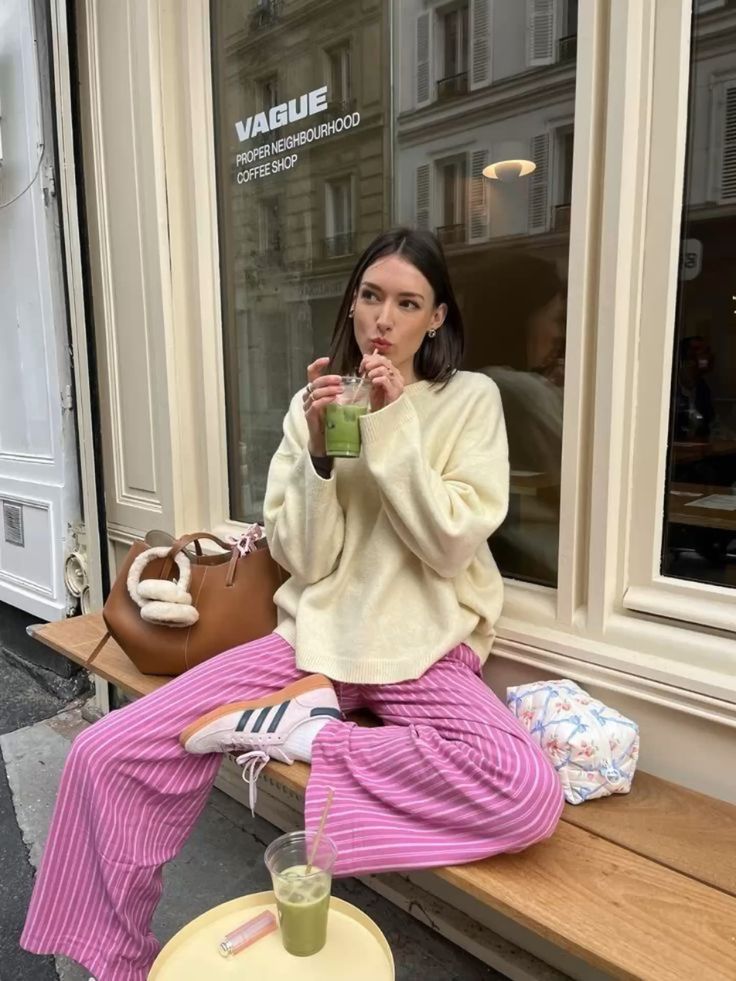 Minimalist Basic Fashion Story