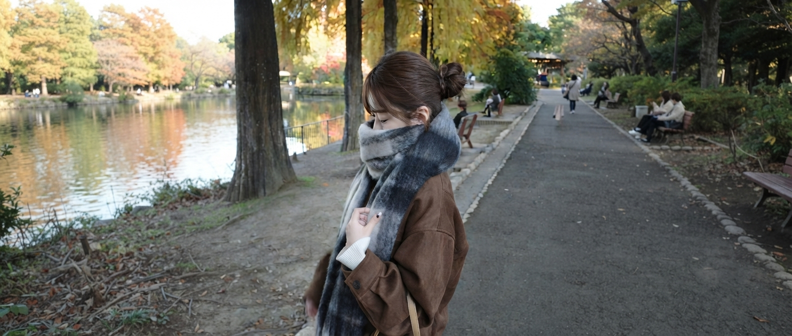 How to Choose the Right Scarf for Every Season and Outfit