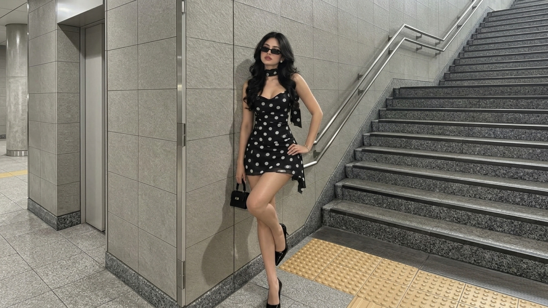How to Build a Versatile Wardrobe With Dresses, Shoes, and Bags